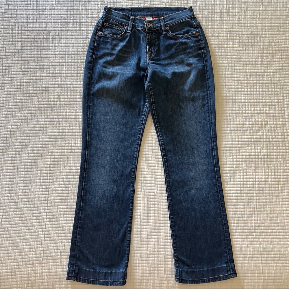 Lucky Brand 🍀 by Gene Montesano. Size 6/28 in blue denim.